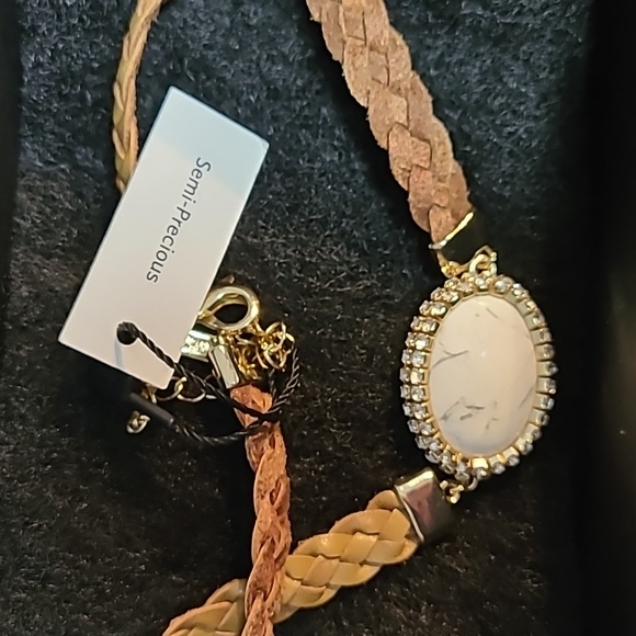 White House Black Market Leather Choker With Oval Stone Pendant & Rhinestones - Picture 3 of 10